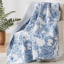 FAIRE LEVTEX HOME Bennett Quilted Reversible Throw