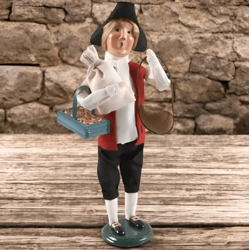 BYER'S CHOICE, LTD Byers' Choice Shopping Man Caroler