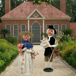 BYER'S CHOICE, LTD Farmer George Caroler by Byers' Choice