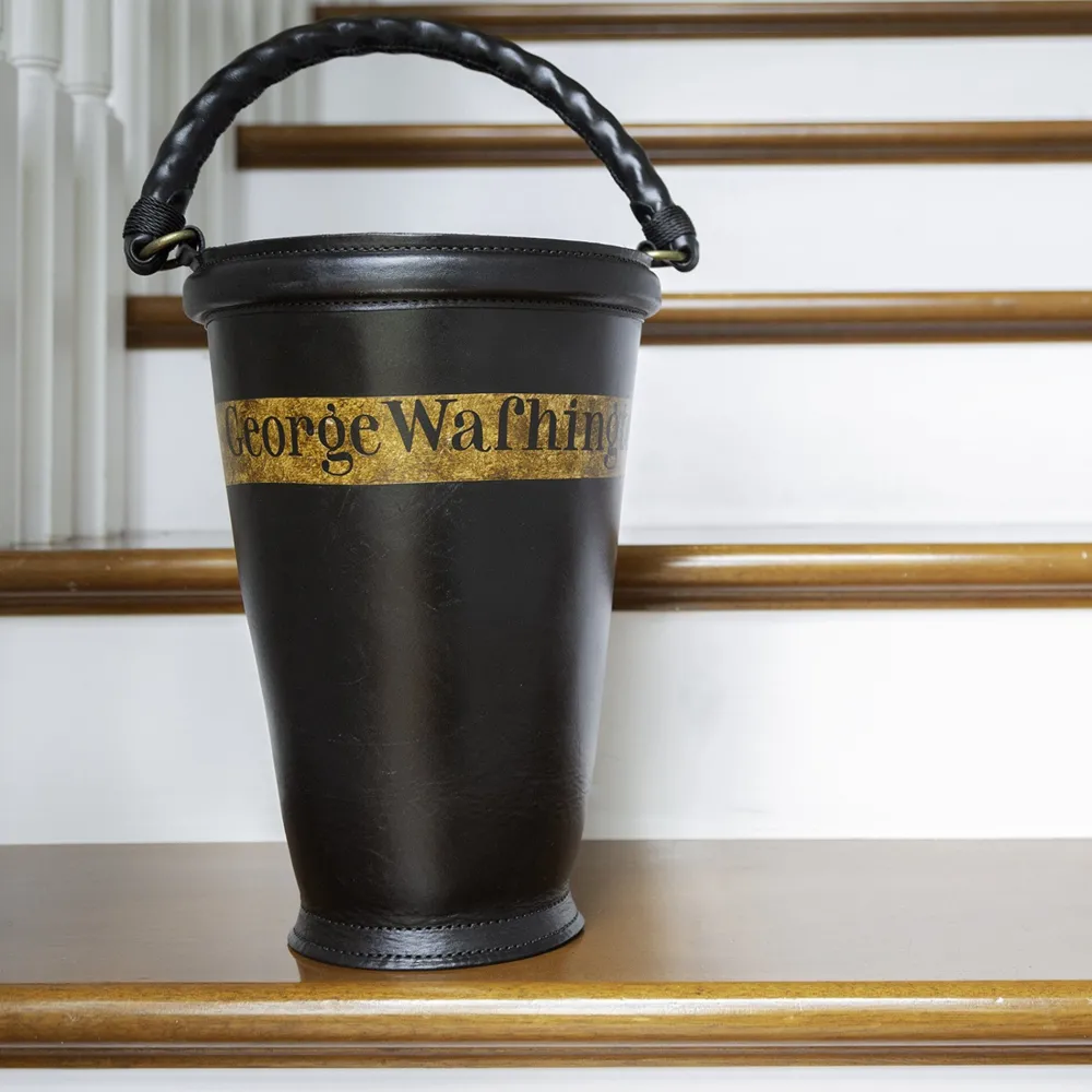 DESIGN MASTER ASSOCIATES Mount Vernon Leather Fire Bucket