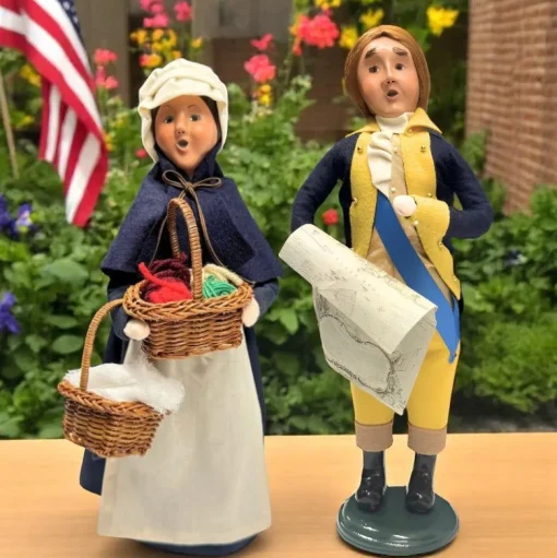 BYER'S CHOICE, LTD NEW Byers' Choice Martha Washington 1776 Caroler